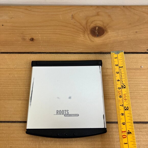 Roots Equipment Travel Backgammon & Chess Arco Mini Game Case Magnetic Pieces - Picture 2 of 6